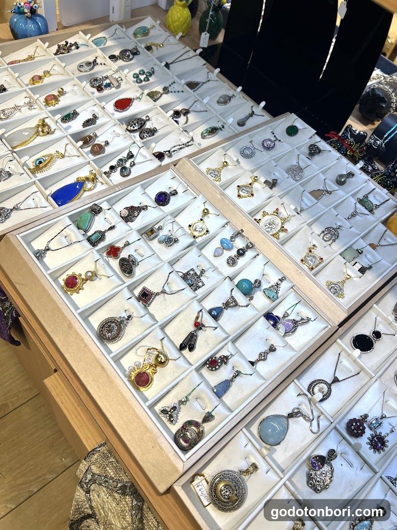 アリメダコレクションなんばマルイ店 4F