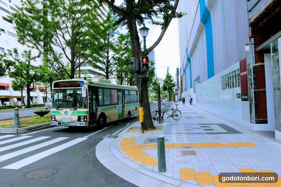 Shinsaibashi-suji 1-chome