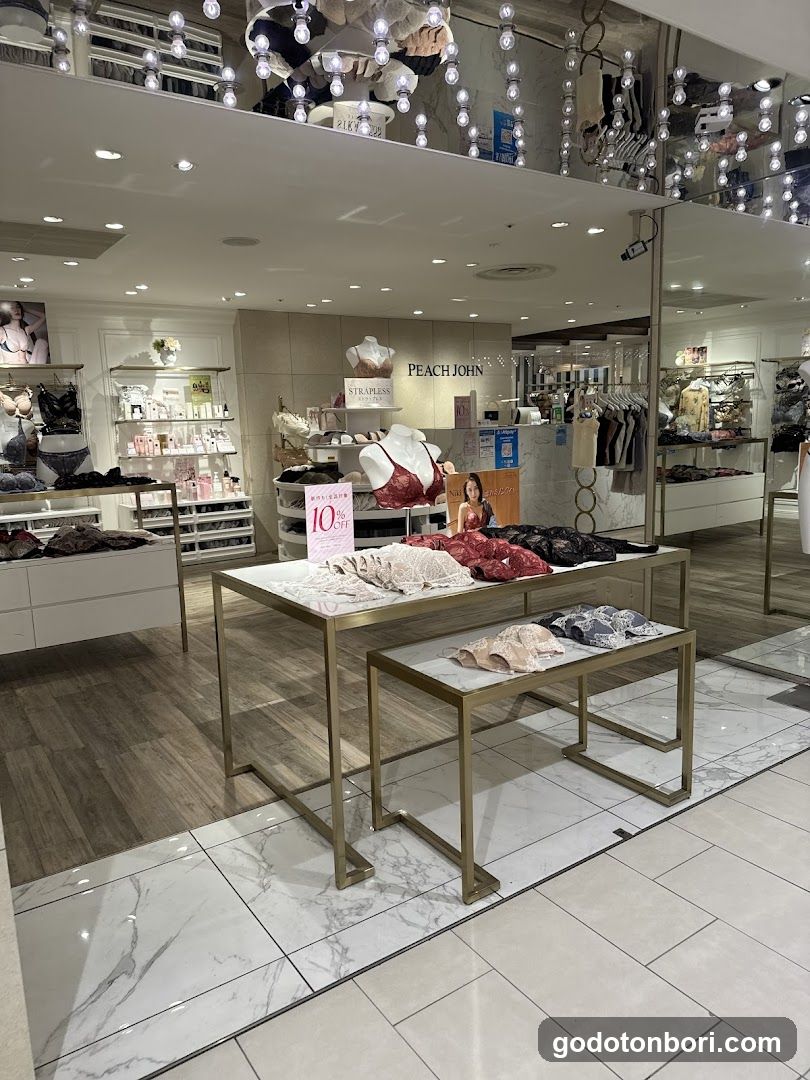 Peach John Namba Store