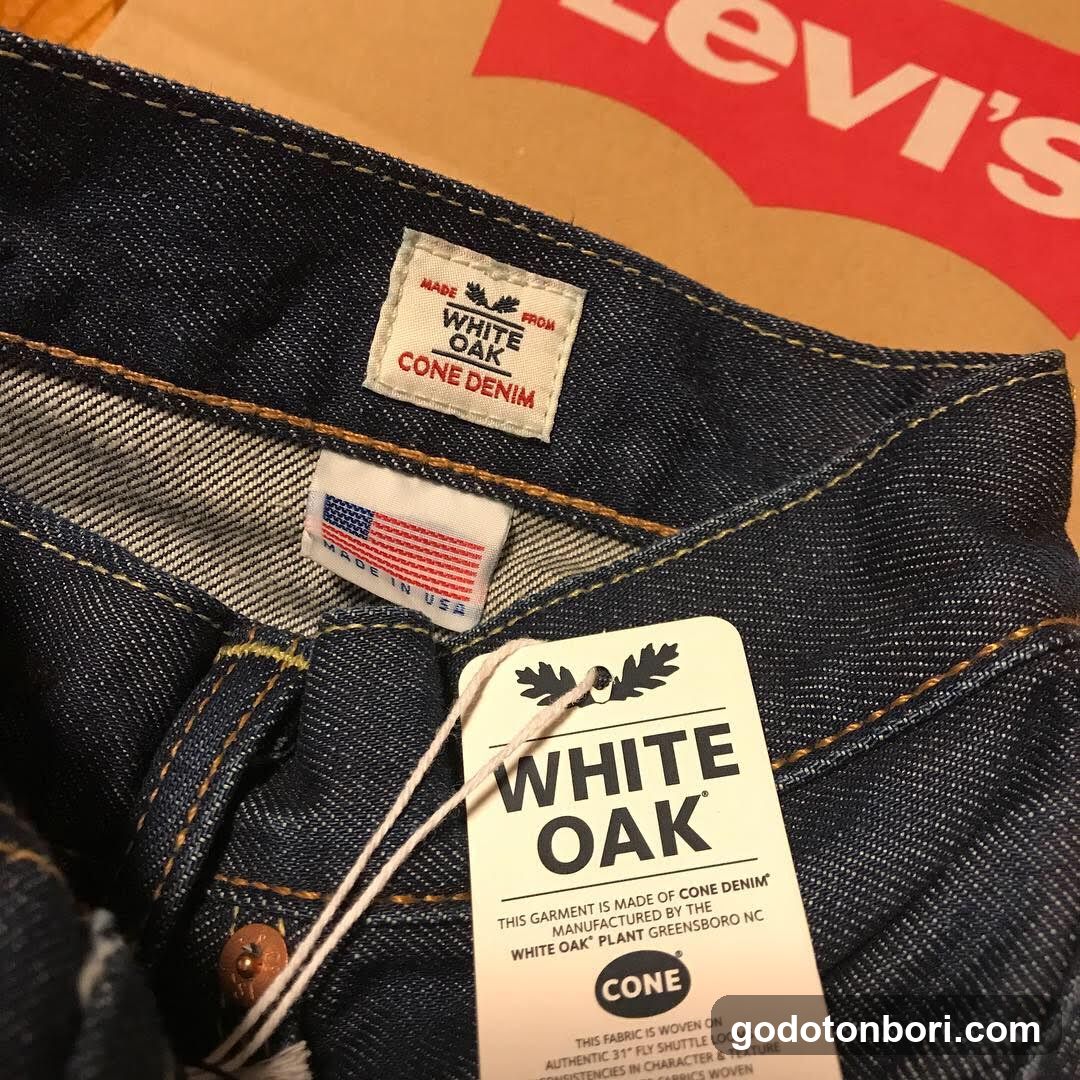 Levi's