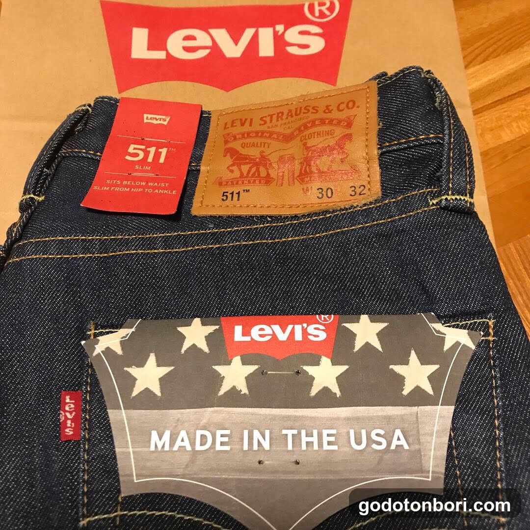 Levi's
