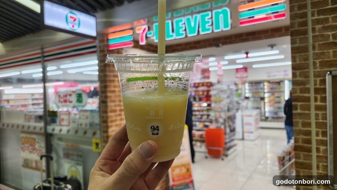 7-Eleven Osaka Nankai Nanba Station Chuo Exit 2nd flr