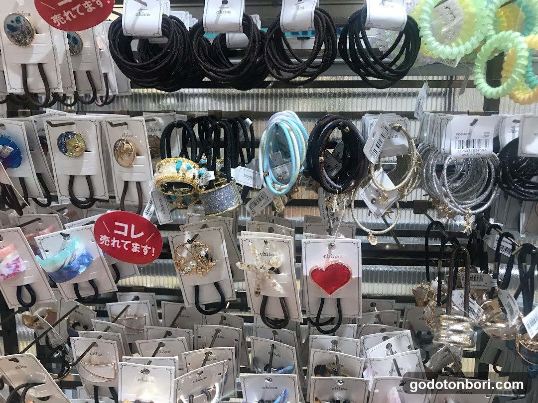 3COINS+plus (Namba City)