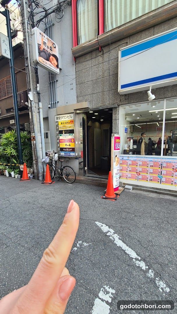 Luxe (Raguze) Nail Salon
