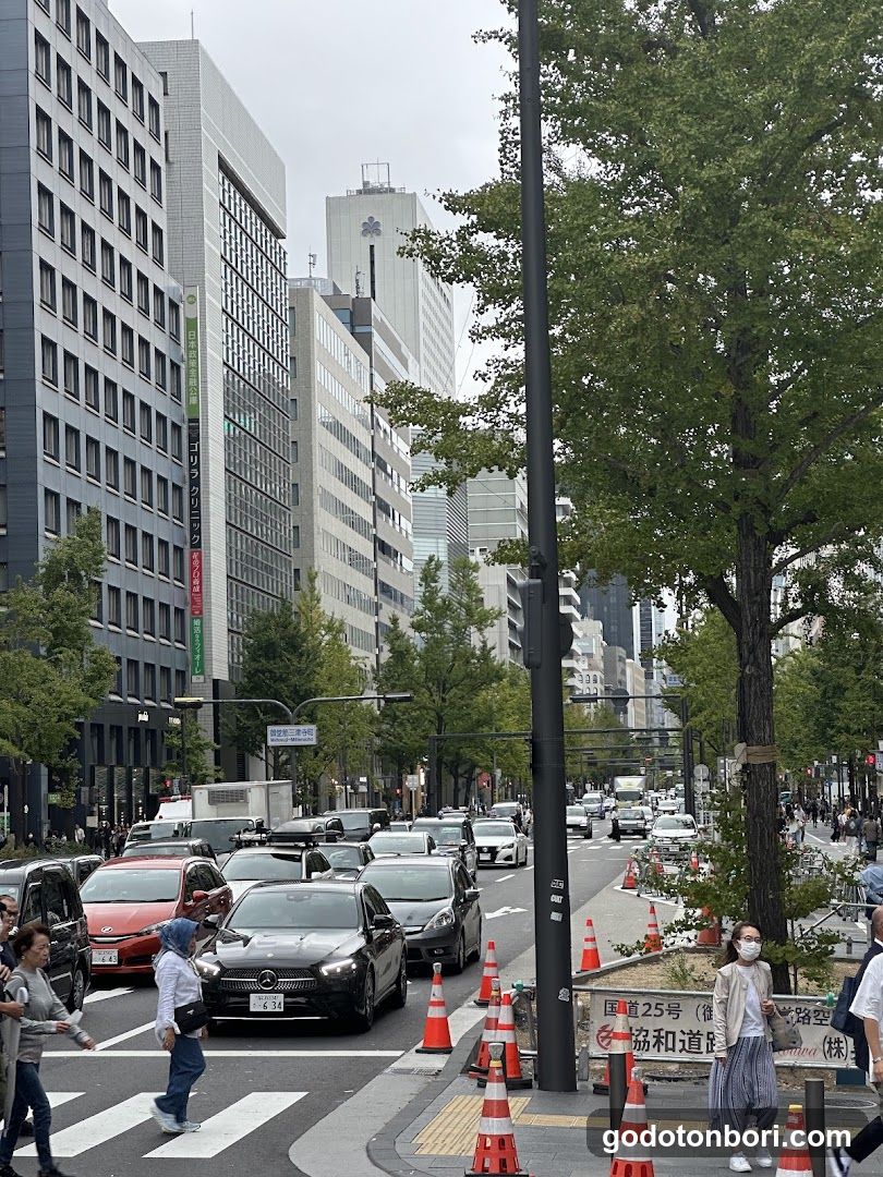 Dotomboribashi