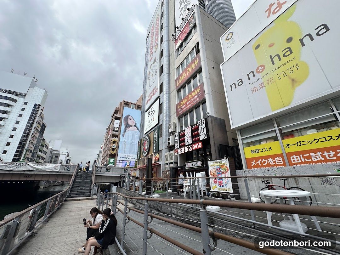 Dotomboribashi