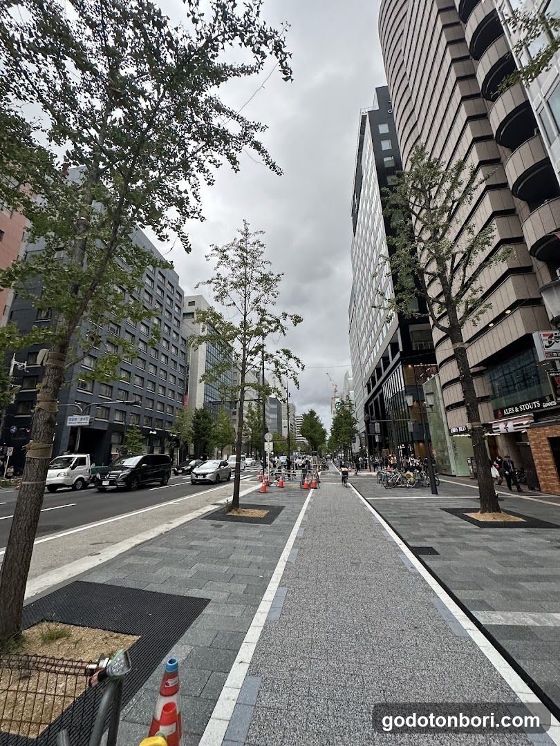 Dotomboribashi