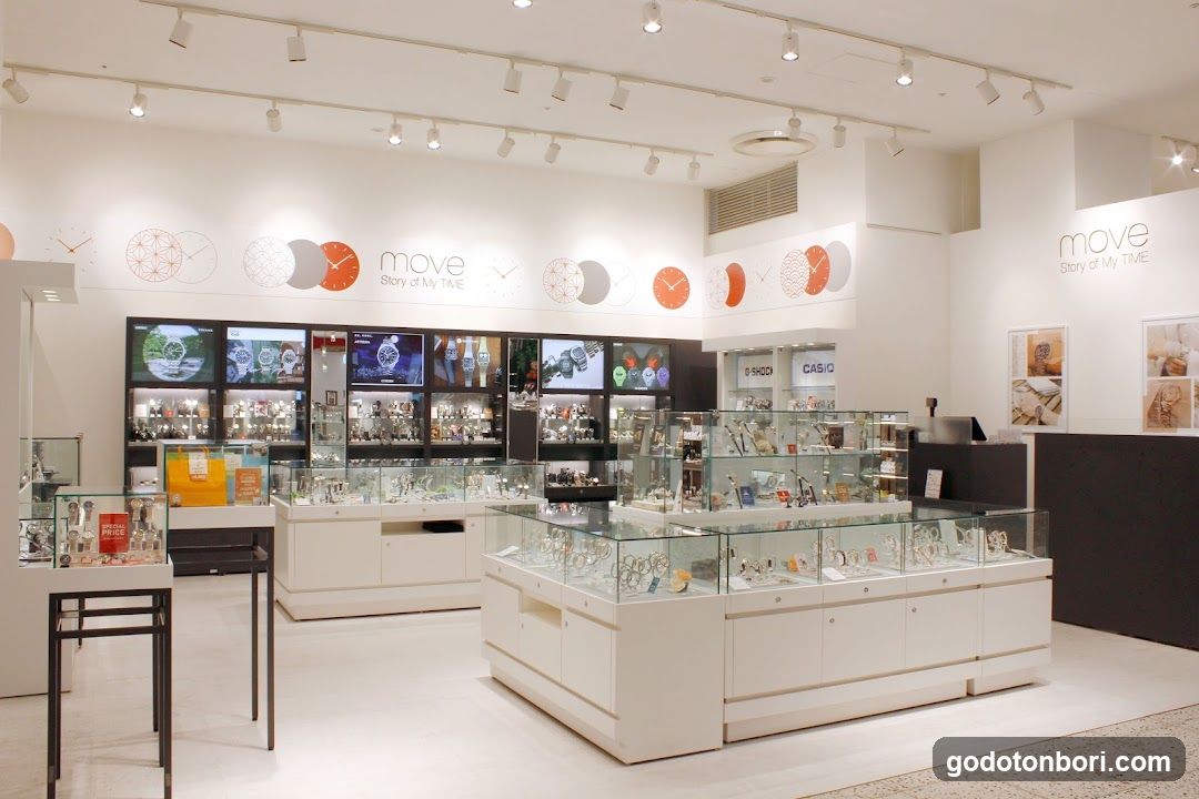 move(ムーヴ) なんばマルイ店