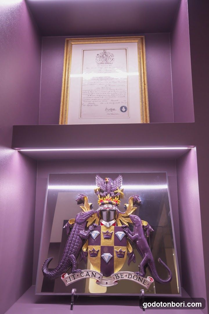 Asprey - Osaka Takashimaya