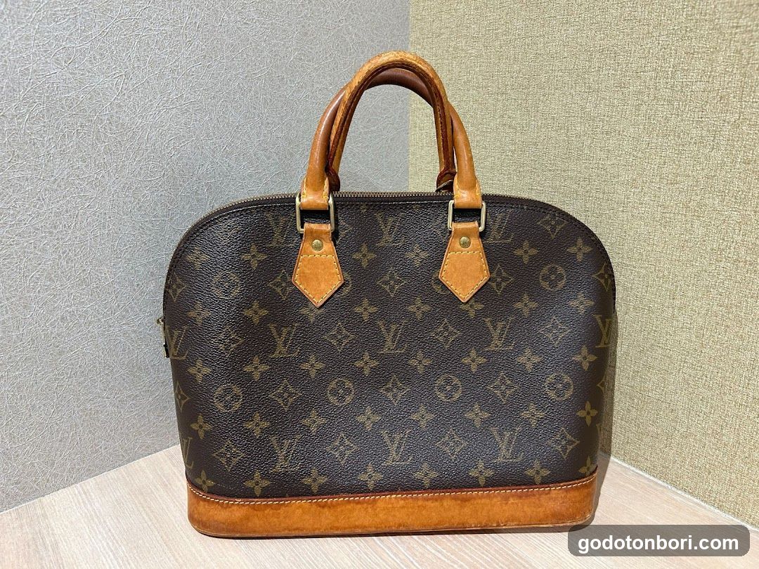 Louis Vuitton Monogram Handbag