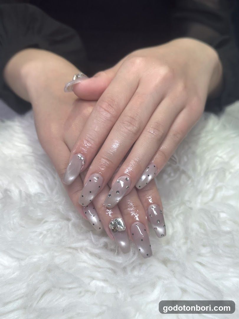 Eyelash Saron joie ange Nanbaten Nails