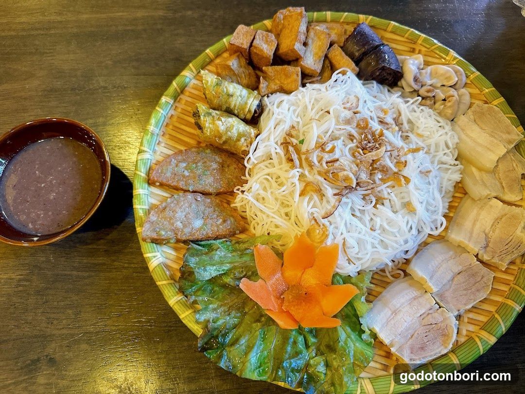 Vietnamese Pho Plate with Side Dishes