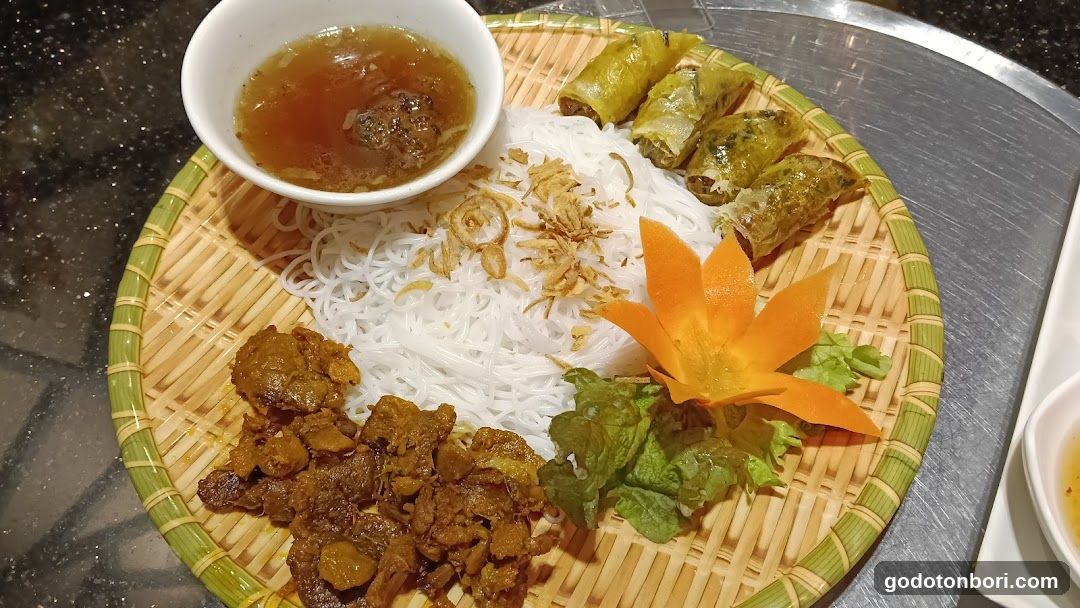 Vietnamese Pho Plate