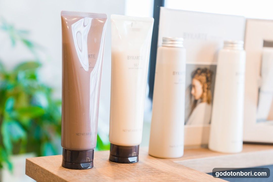 S.BROOM haircaer specialty 難波店 - general