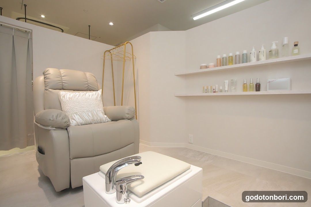 Nailsalon Nail Care & Spa LOVIN Namba Skyo