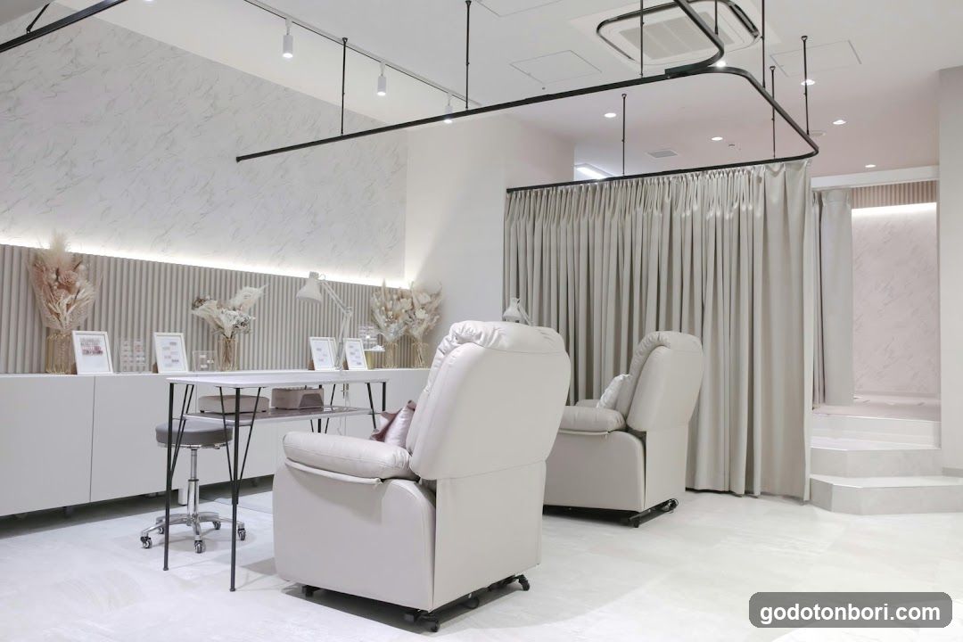 Nailsalon Nail Care & Spa LOVIN Namba Skyo