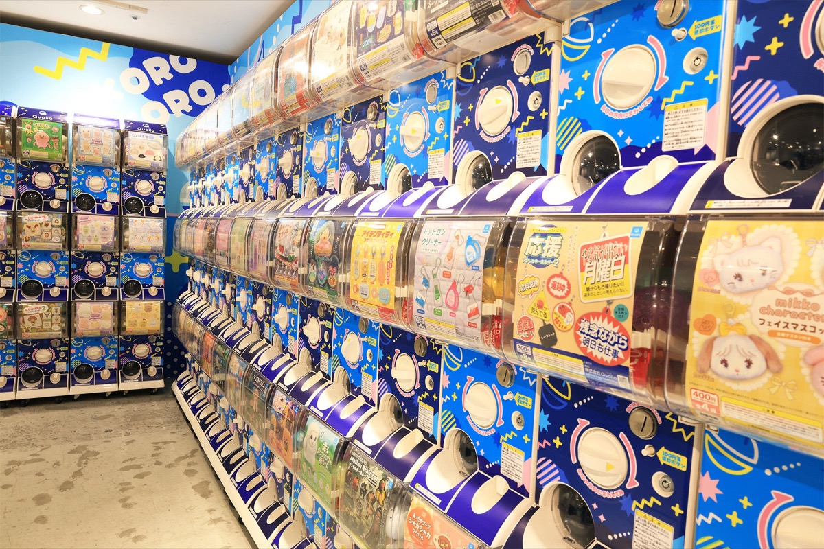 Playable gacha machines at the exhibition